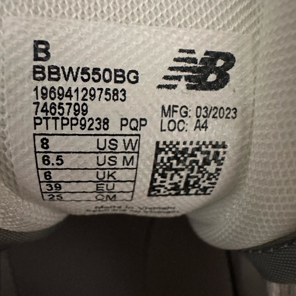 New Balance 550 Sz 8 - Picture 6 of 6